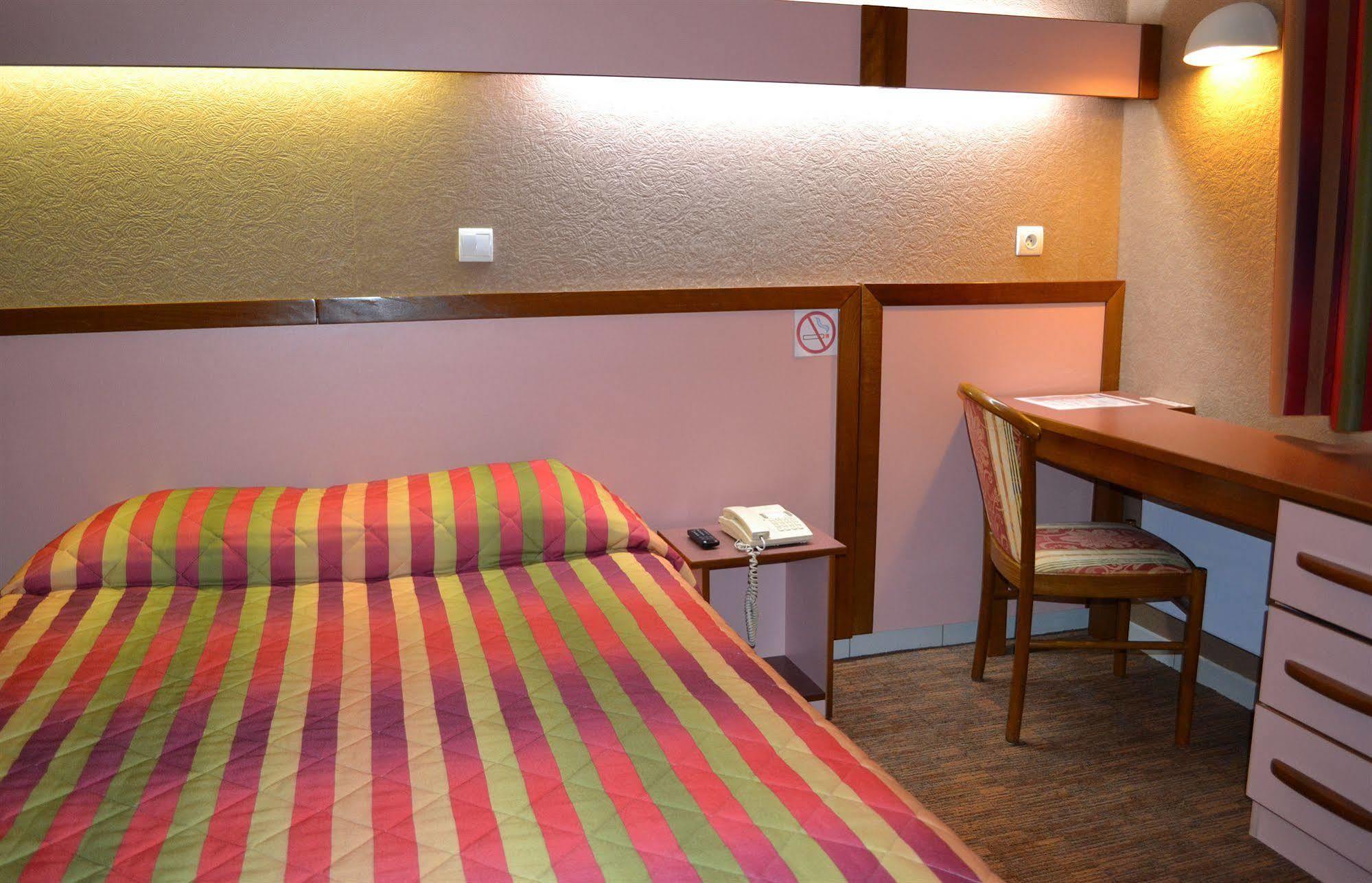 Hotel Siatel Besancon Chateaufarine Экстерьер фото